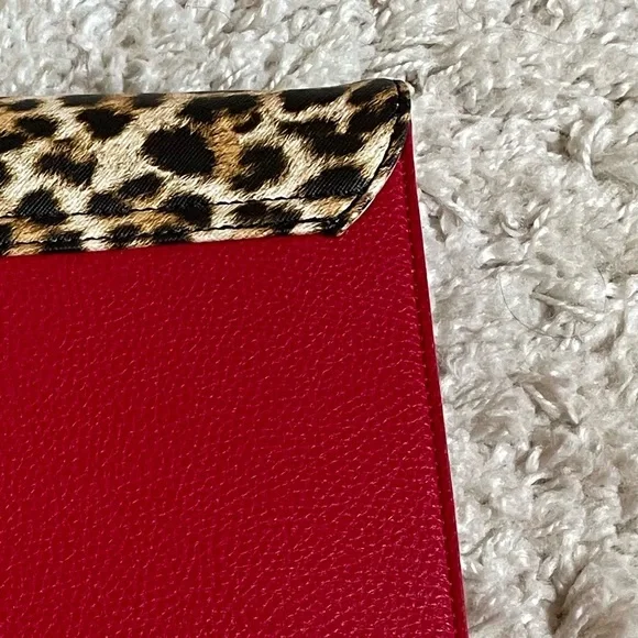 Red bag - Picture 4 of 13